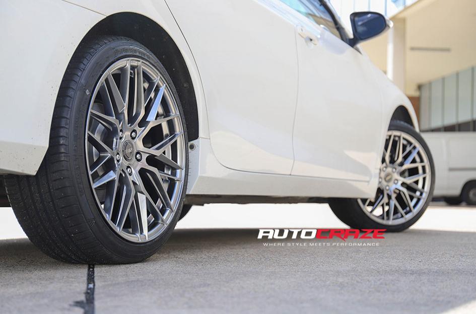 TOYOTA-CAMRY-HOCKENHEIM-HYPER-BLACK